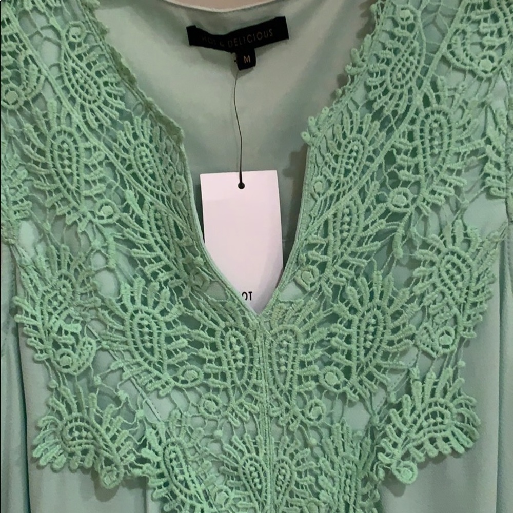Mint Green Sleeveless Top - Picture 2 of 4